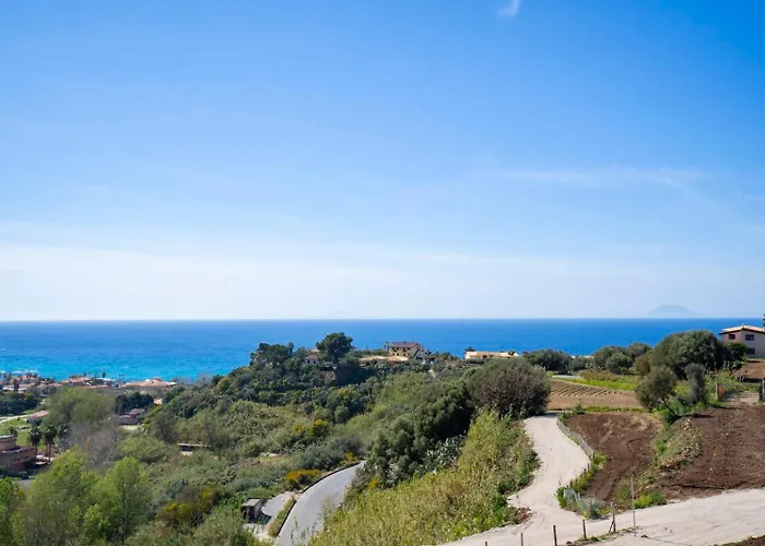 Adele - Family With Panoramic Pool Santa Domenica