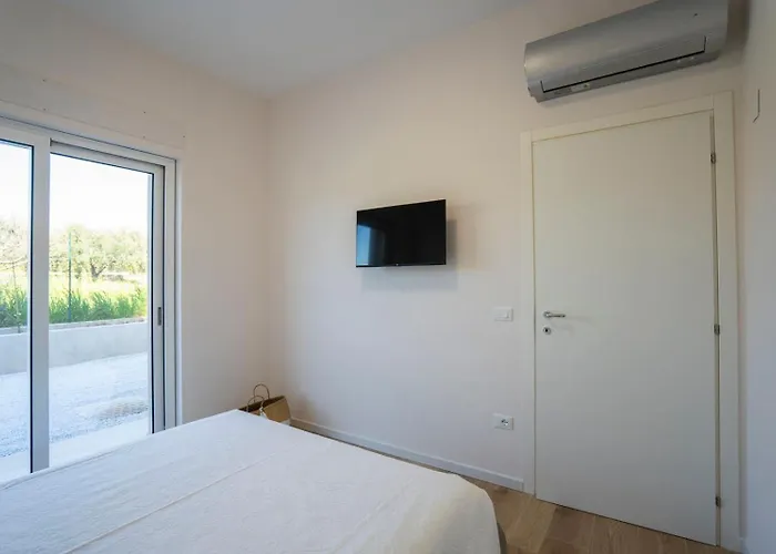 Villa Adele - Family Apartments With Panoramic Pool